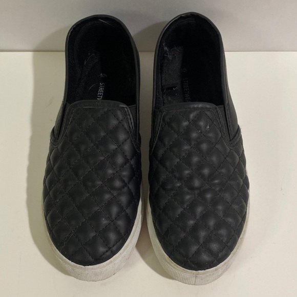 Streetwear Society Women's 6 Black Slip-On Sneakers - Picture 1 of 7
